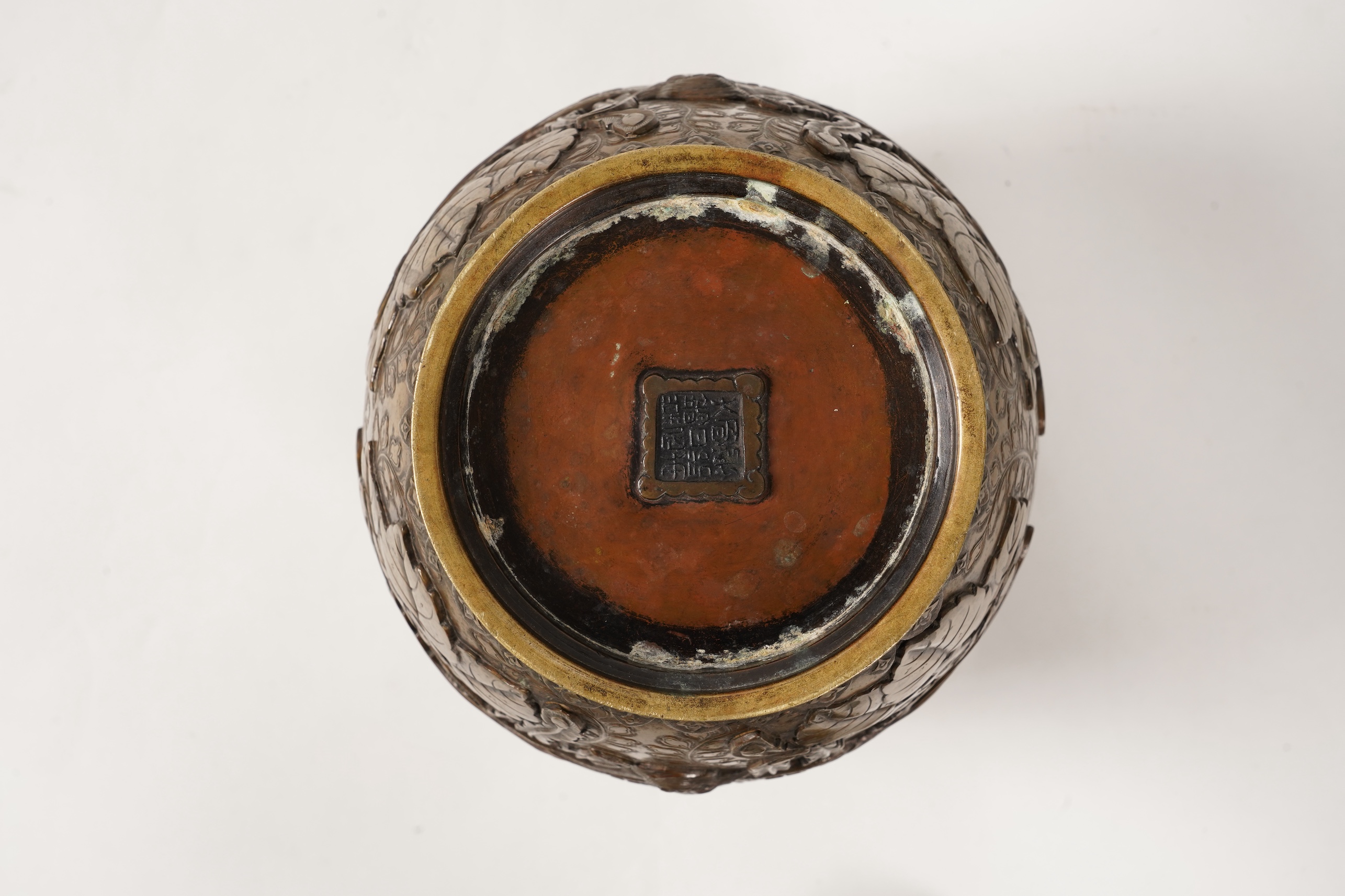 A Japanese bronze vase, late 19th century